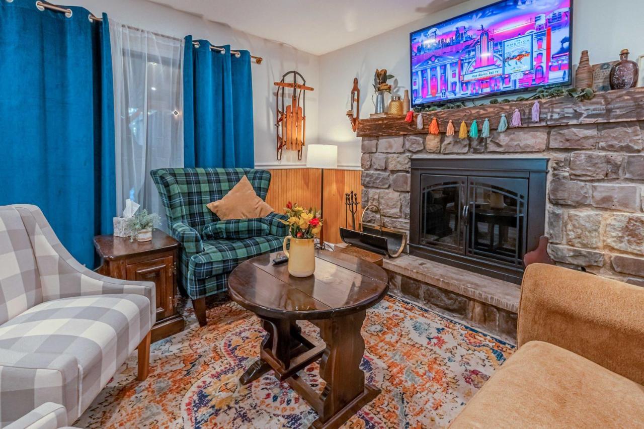 Poconos Ski Retreat With Sauna, Hot Tub, And Game Room Lake Harmony Buitenkant foto