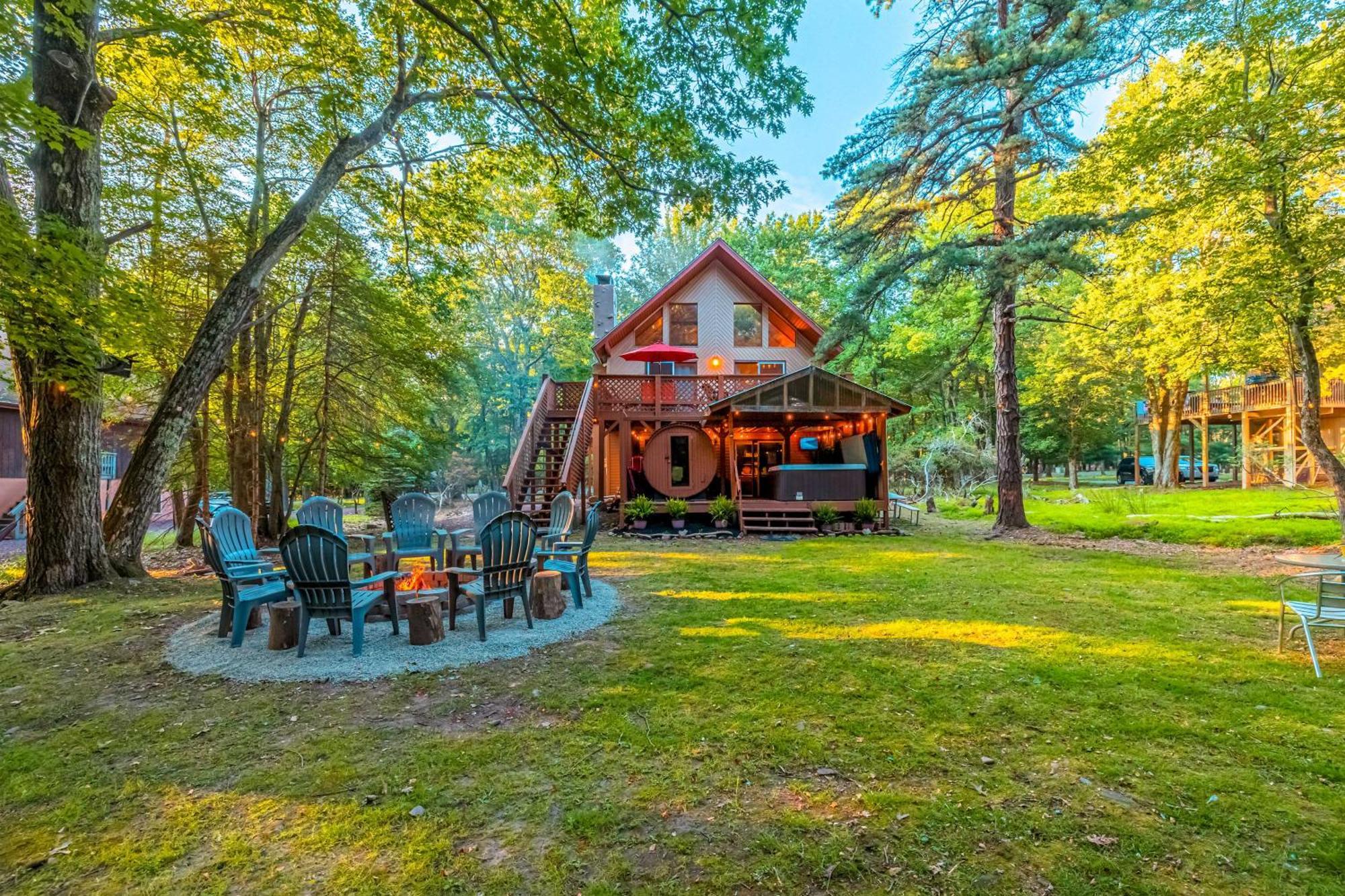Poconos Ski Retreat With Sauna, Hot Tub, And Game Room Lake Harmony Buitenkant foto
