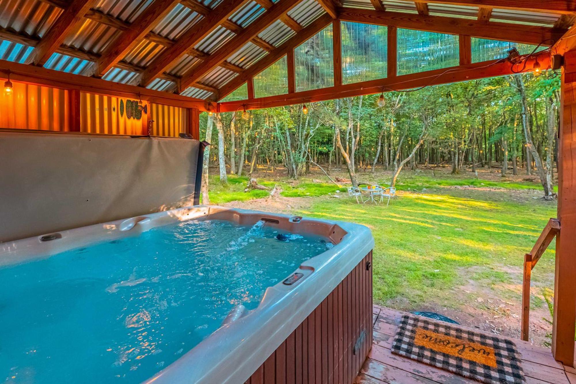 Poconos Ski Retreat With Sauna, Hot Tub, And Game Room Lake Harmony Buitenkant foto
