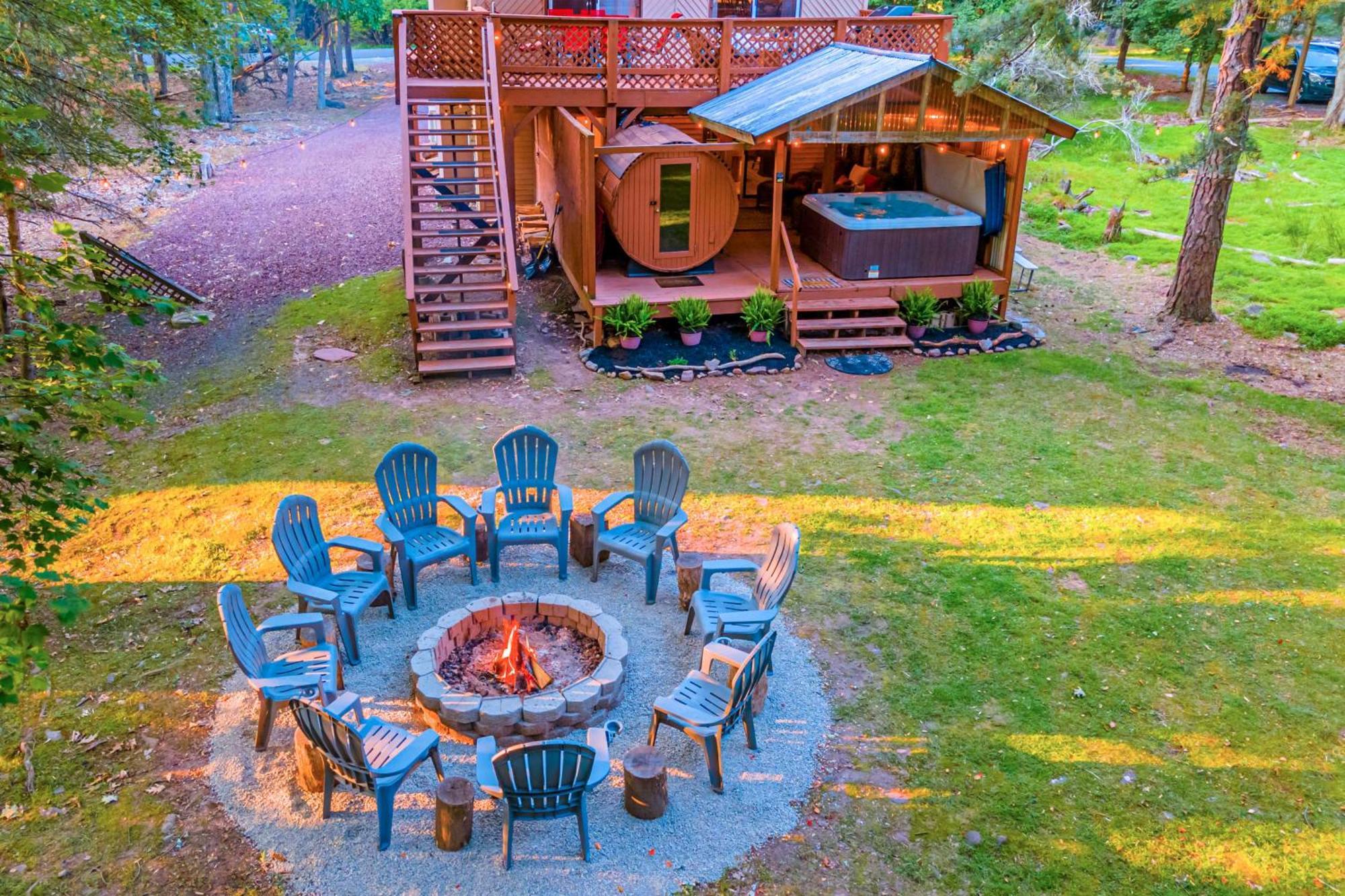 Poconos Ski Retreat With Sauna, Hot Tub, And Game Room Lake Harmony Buitenkant foto