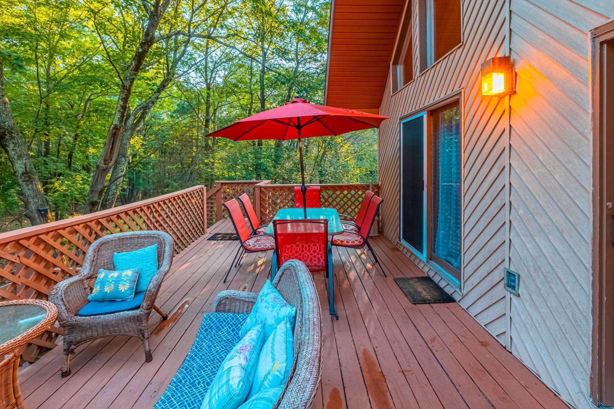 Poconos Ski Retreat With Sauna, Hot Tub, And Game Room Lake Harmony Buitenkant foto