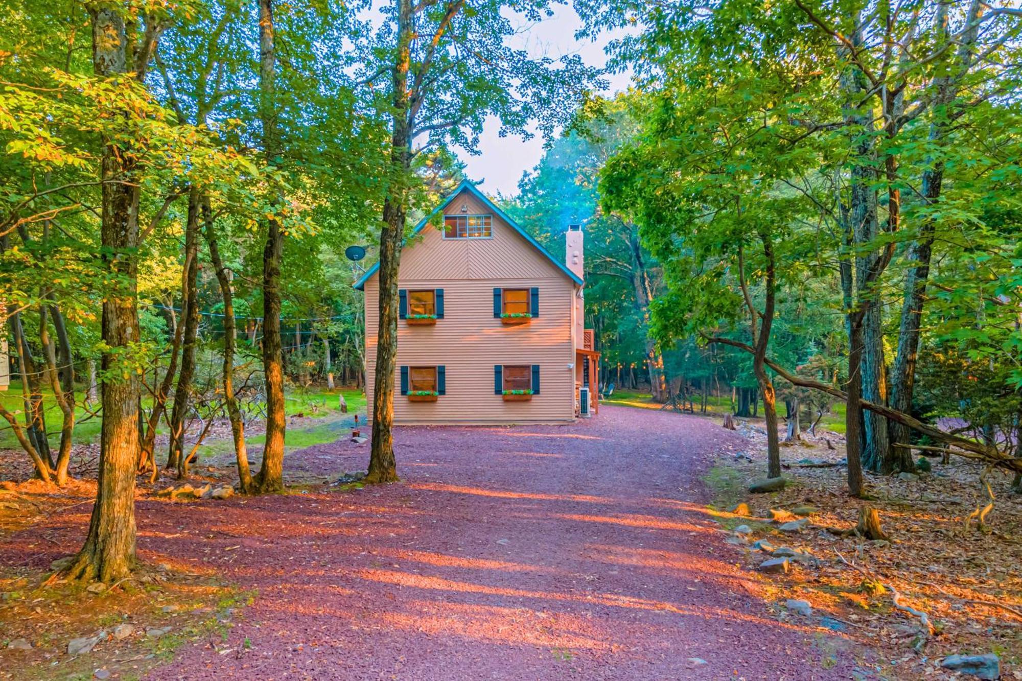 Poconos Ski Retreat With Sauna, Hot Tub, And Game Room Lake Harmony Buitenkant foto