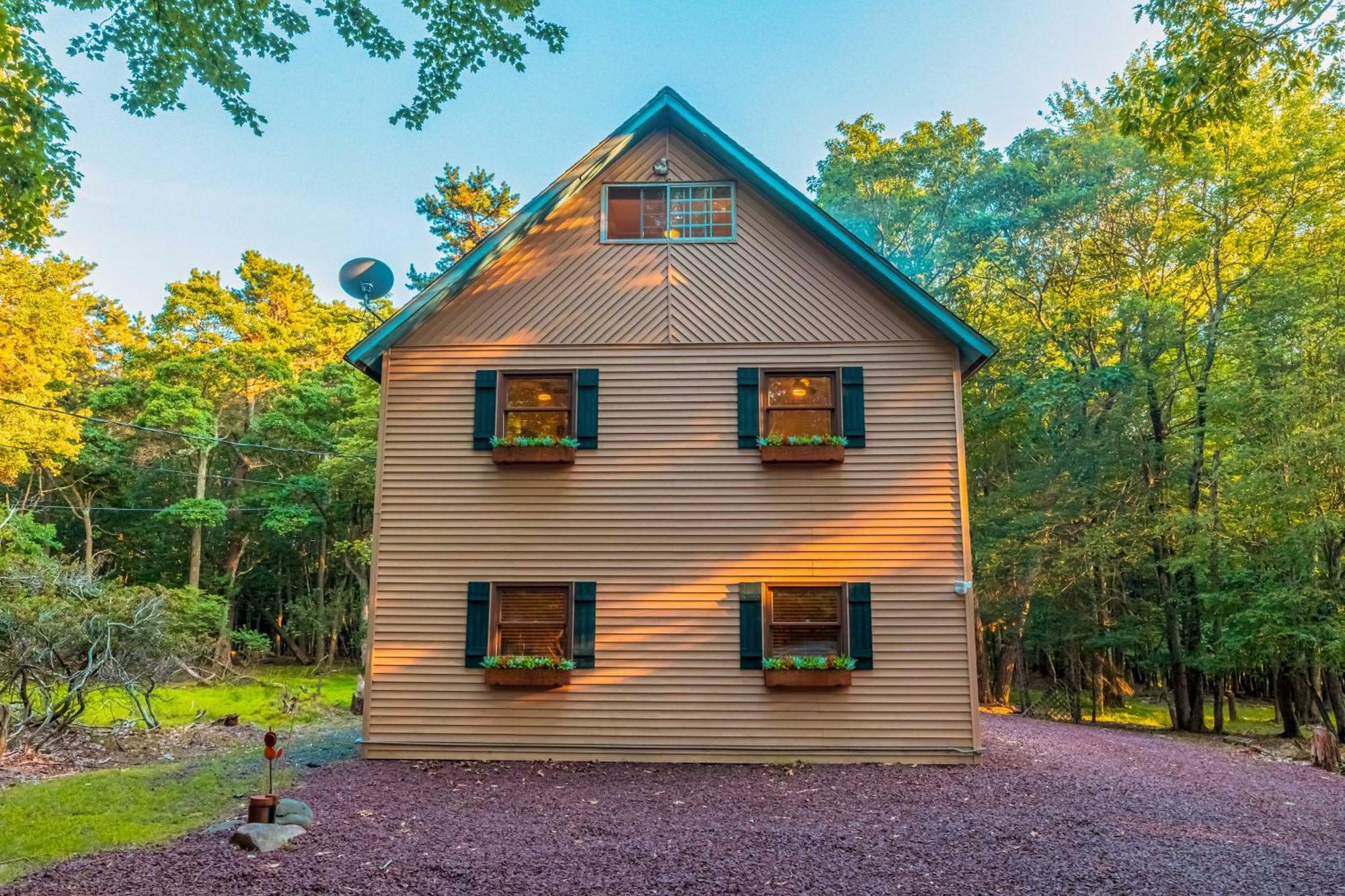 Poconos Ski Retreat With Sauna, Hot Tub, And Game Room Lake Harmony Buitenkant foto