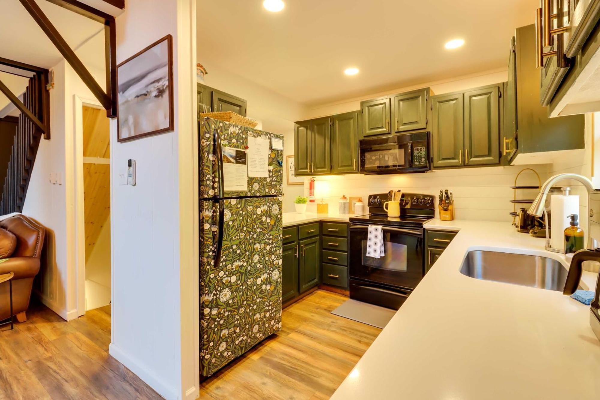Poconos Ski Retreat With Sauna, Hot Tub, And Game Room Lake Harmony Buitenkant foto