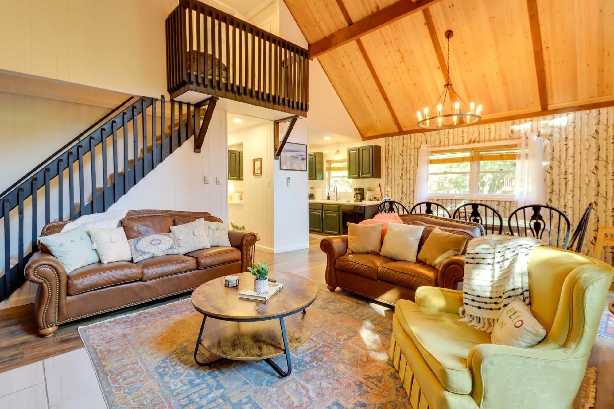 Poconos Ski Retreat With Sauna, Hot Tub, And Game Room Lake Harmony Buitenkant foto
