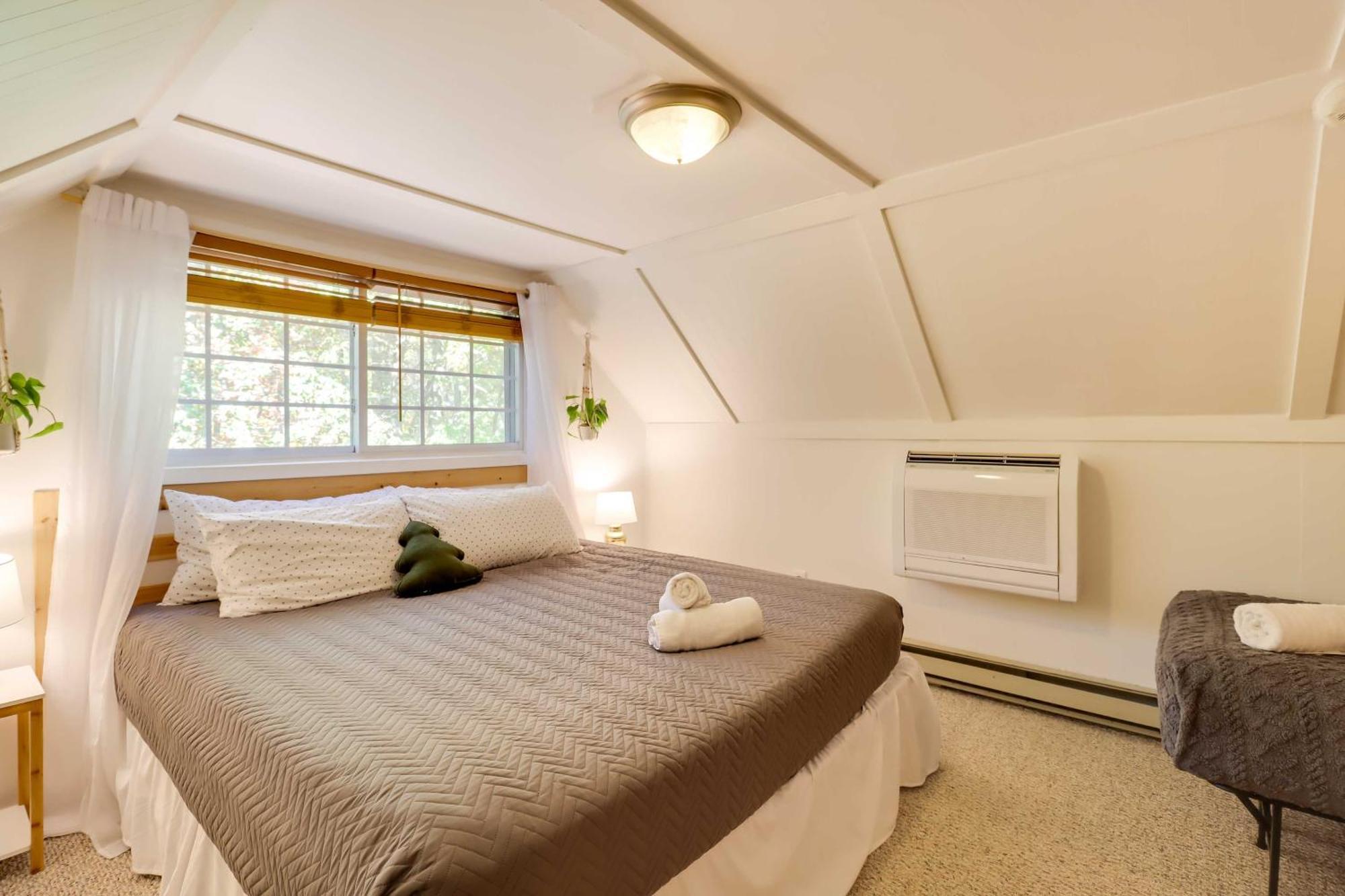Poconos Ski Retreat With Sauna, Hot Tub, And Game Room Lake Harmony Buitenkant foto
