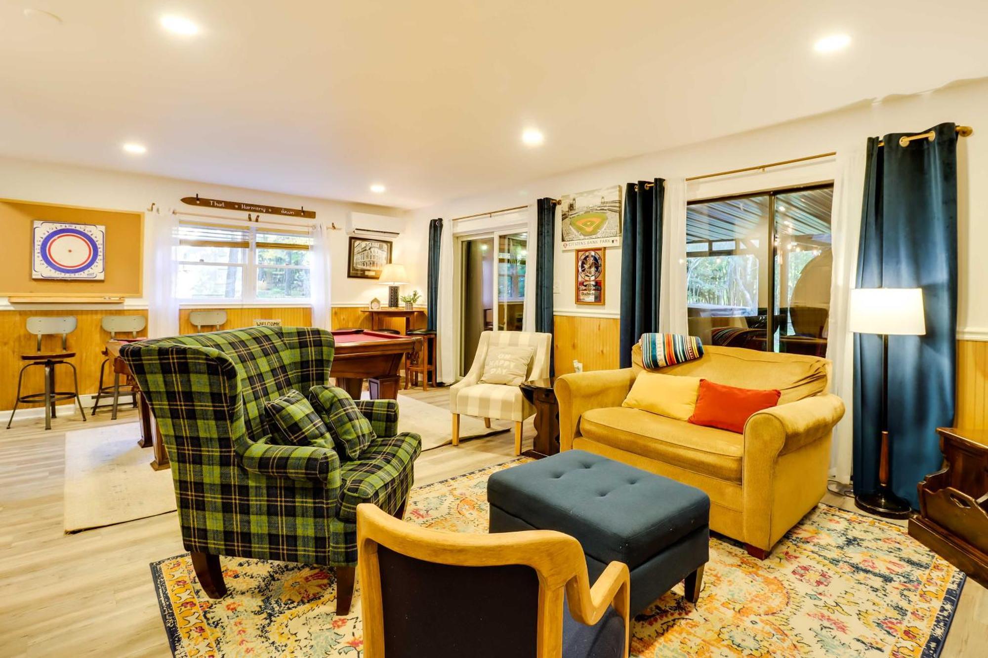 Poconos Ski Retreat With Sauna, Hot Tub, And Game Room Lake Harmony Buitenkant foto